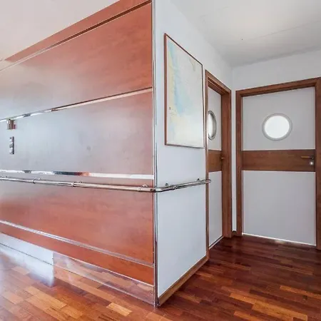 Urbannestgroup_seatowers Lägenhet Gdynia